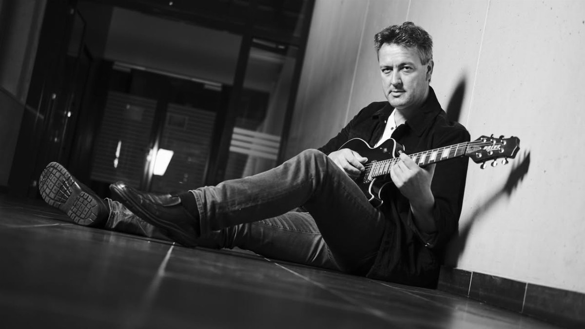 Phil Olavide – Ein Leben voller Leidenschaft und Vielseitigkeit 🎤🎿✨