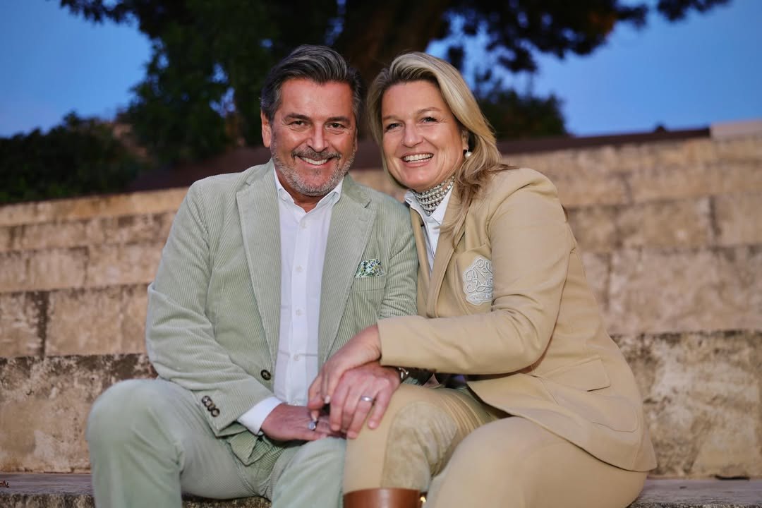 Ein tollen Feiertag wünschen euch Thomas Anders und seine Frau Claudia.😃