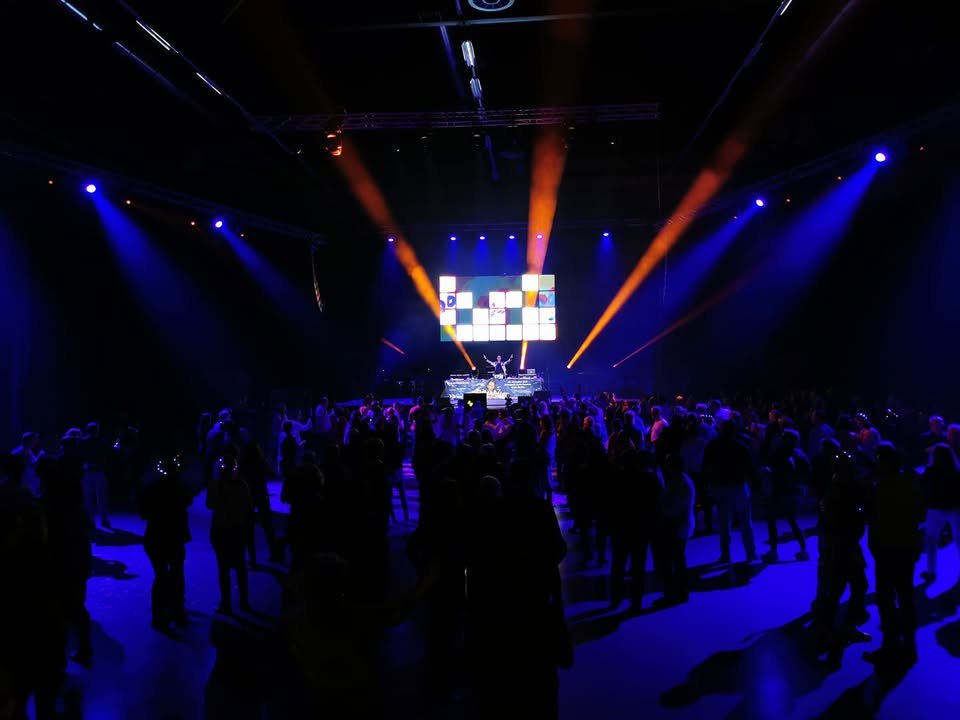 Wir sind heute für euch live dabei!