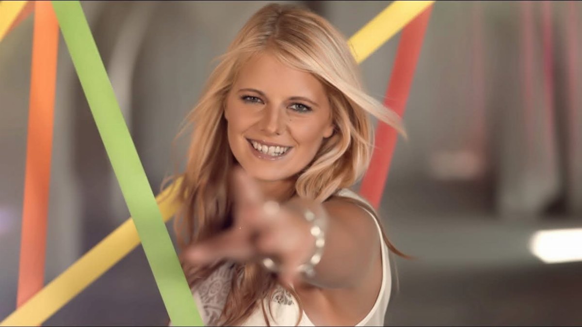 Obwohl ihr neuer Titel "Unsichtbar" heißt, so ist es diese Künstlerin schon lange nicht mehr in der Schlagerbranche! Melanie Payer überzeugt…