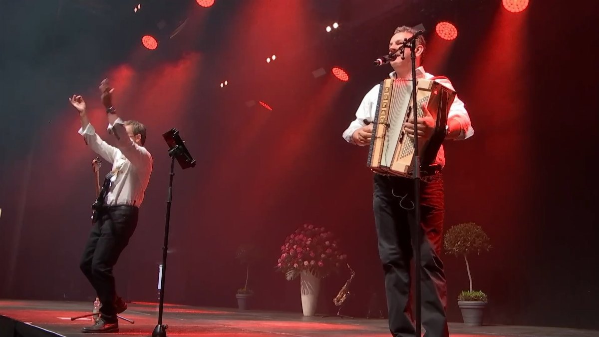 Wir unterstützen Künstler mit Spots, zugeschnitten auf Veranstalter. Der aktuelle TV Spot von der Radys Swiss-Volks-Schlager Band, läuft in…