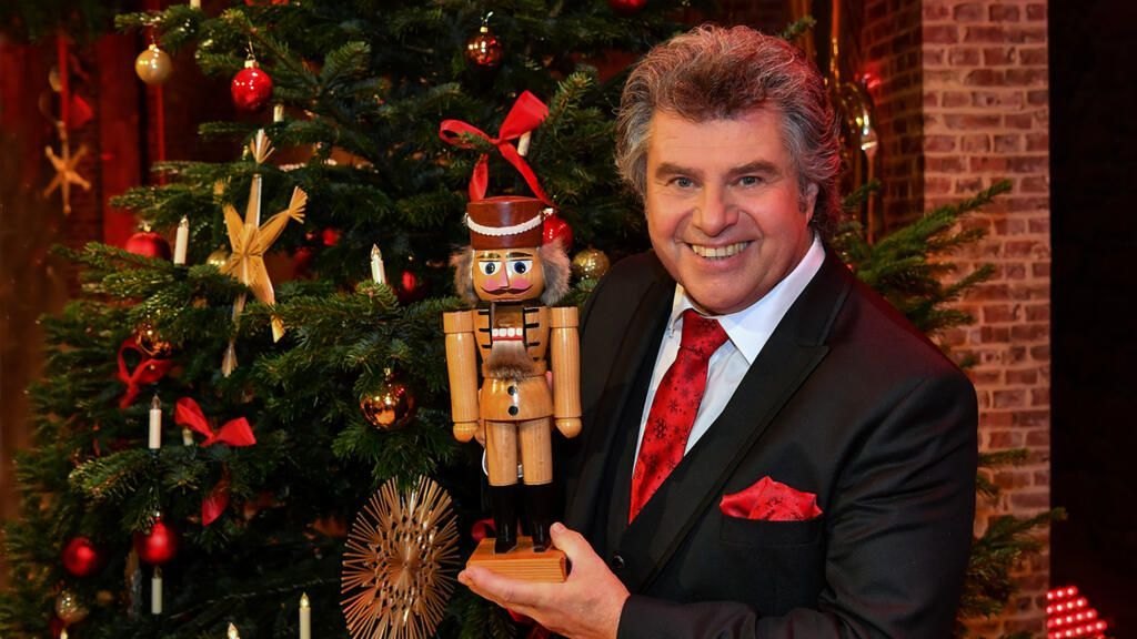 Heute zum Heiligabend möchte Andy Borg euch von Herzen frohe Weihnachten wünschen! Möge diese besondere Zeit voller Liebe, Freude und gemein…